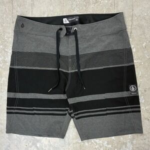 Volcom Boardshorts Mens 34 Gray Black Stripe Swim Trunks Unlined Surf